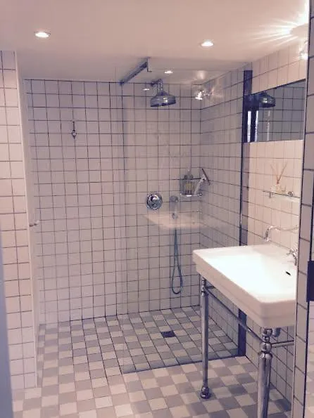 Dupleix 75M2 Sur Cour Arboree Paris